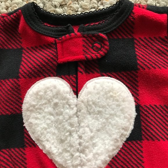 Girl's Carter three baby clothes. - Picture 9 of 14